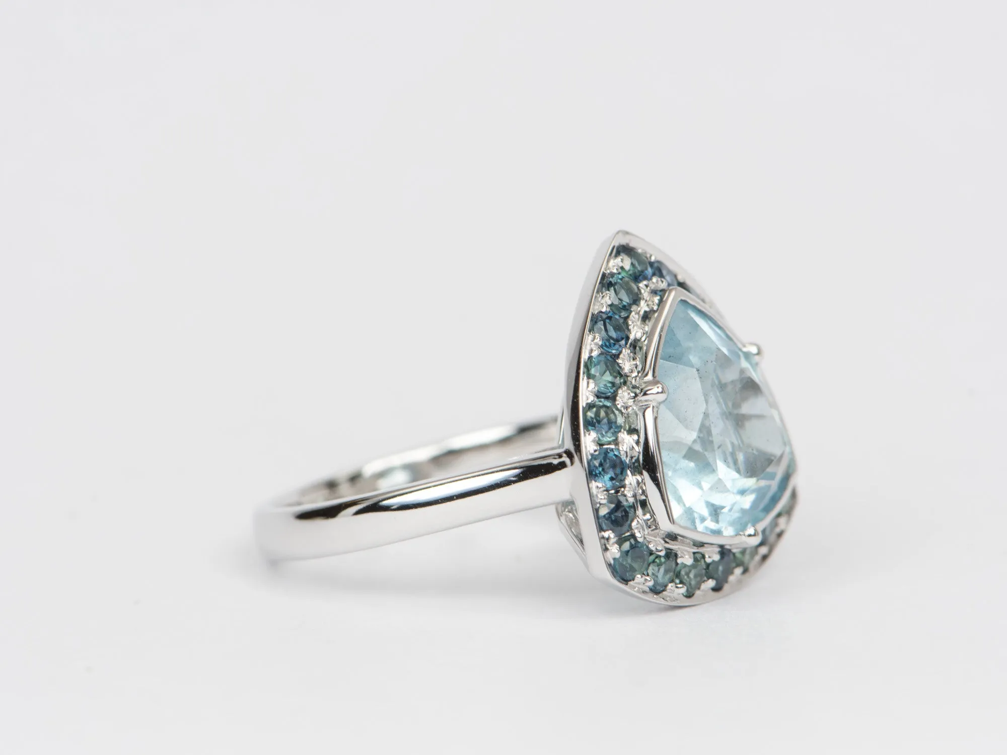 4.18ct Large Moss Aquamarine with Montana Sapphire Halo Engagement Ring 9K White Gold R6428