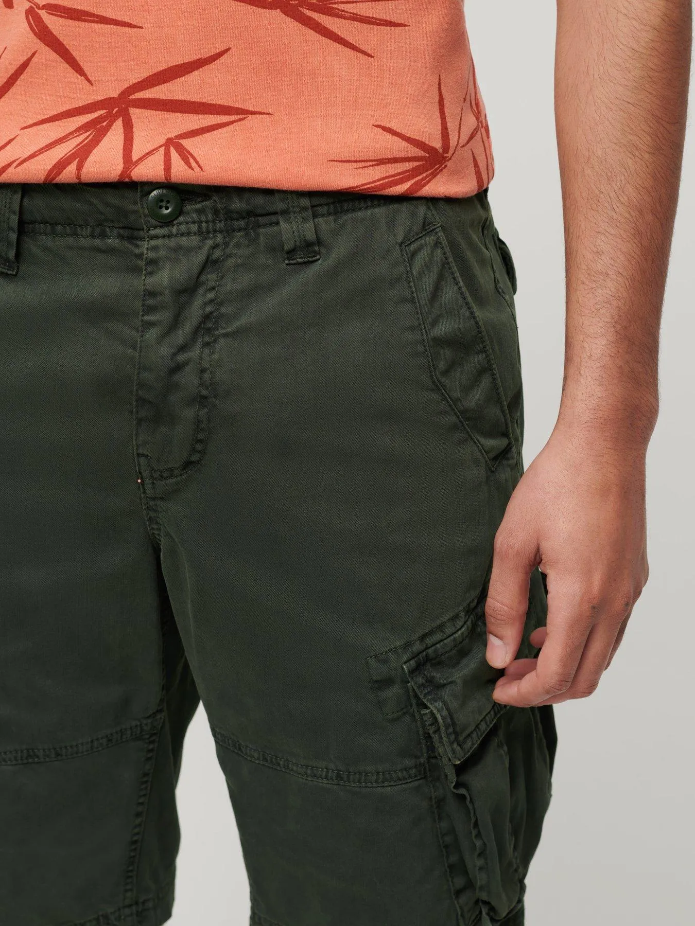 Superdry Core Cargo Shorts - Dark Green